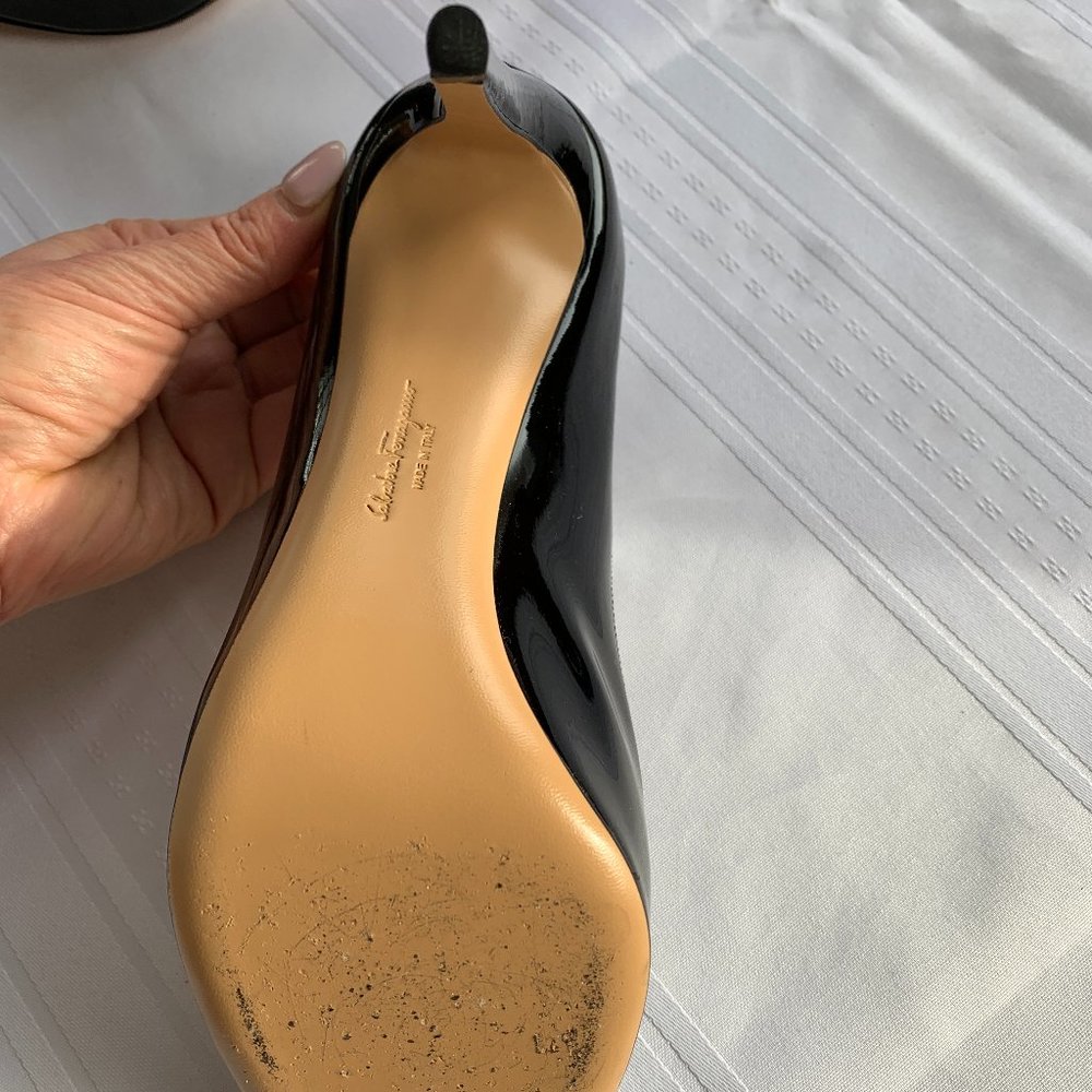 Patent Leather High-Heel Platform Pumps - Picture 5 of 8